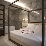 카스텔로 3*