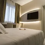 카스텔로 3*