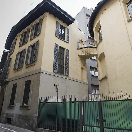 Castello 3* Milan