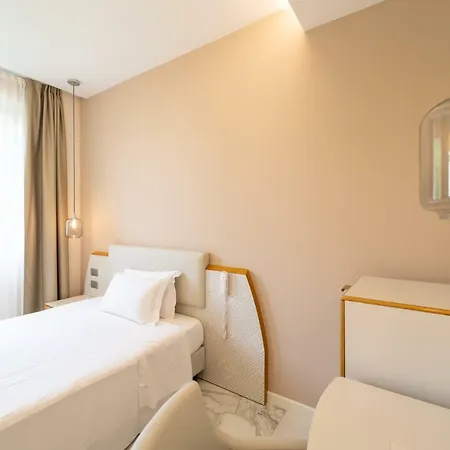 Castello 3* Milan
