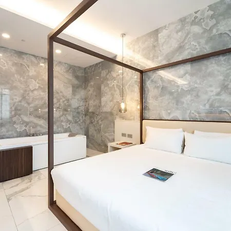 Castello 3* Milan