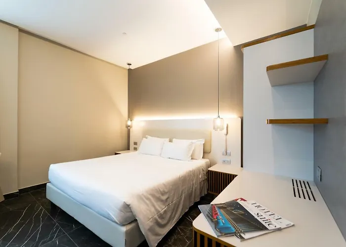 Castello 3* מילאנו