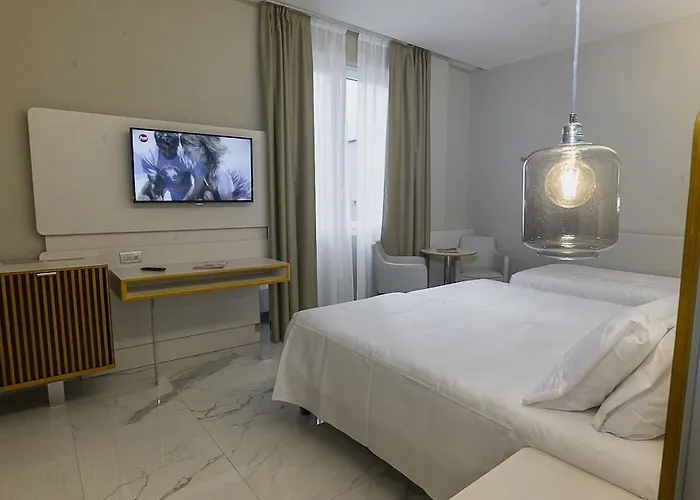 Castello 3* מילאנו