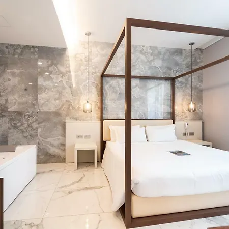 Castello Hotel